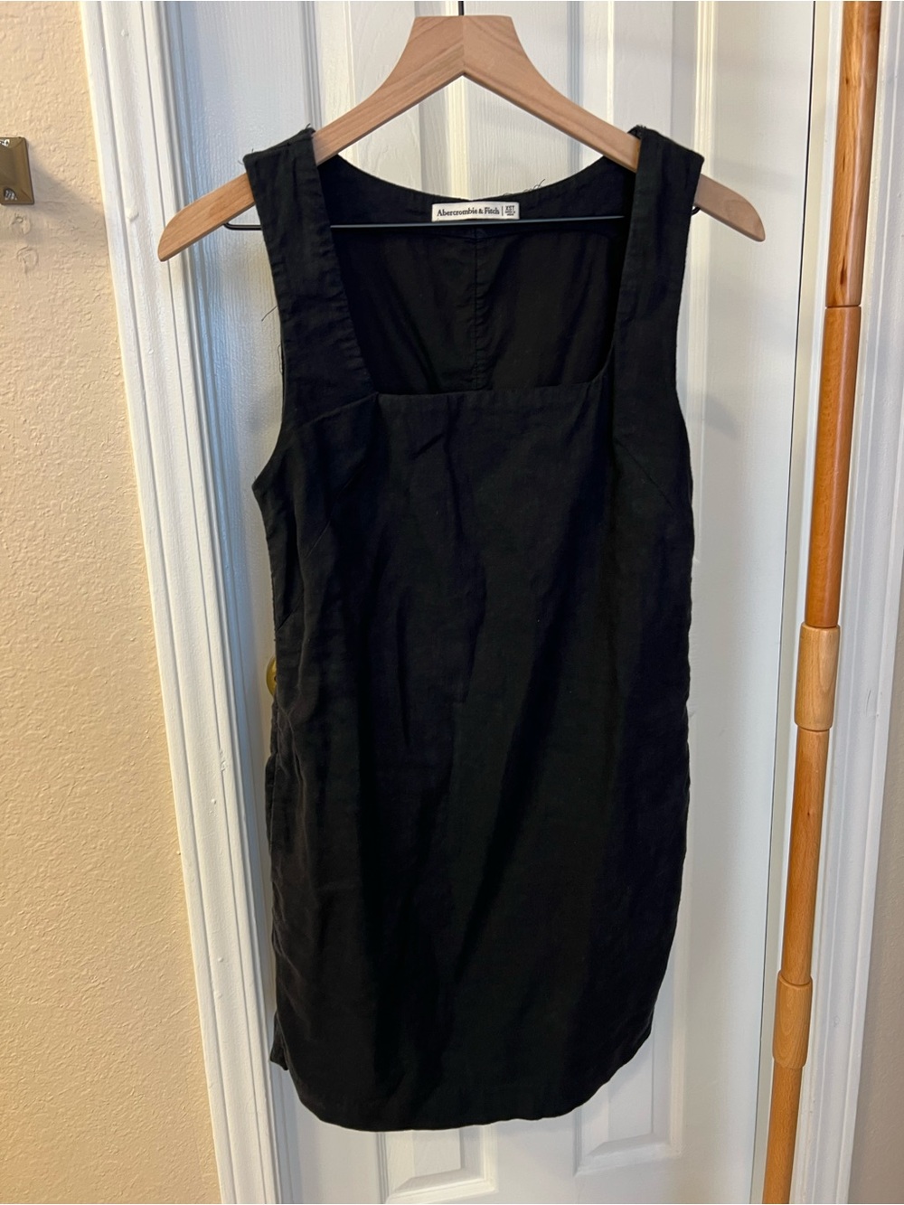 Abercrombie & Fitch Black Square-Neck Linen Tank Dress